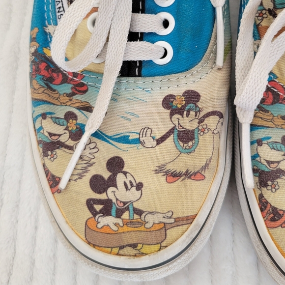 Vans x Disney Aloha Mickey Mouse Hawaii Sneakers Woman's 8.5 Men's 7 - Picture 4 of 12